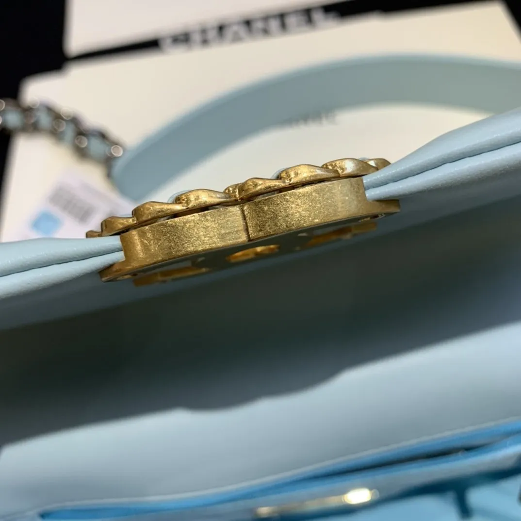 CHANEL 19 Flap Bag Tiffany Blue