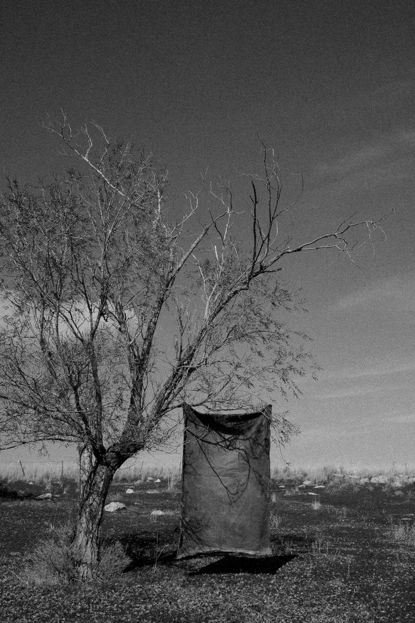 Grunge Black- 5'x7' Weathered Muslin Backdrop in a Bag
